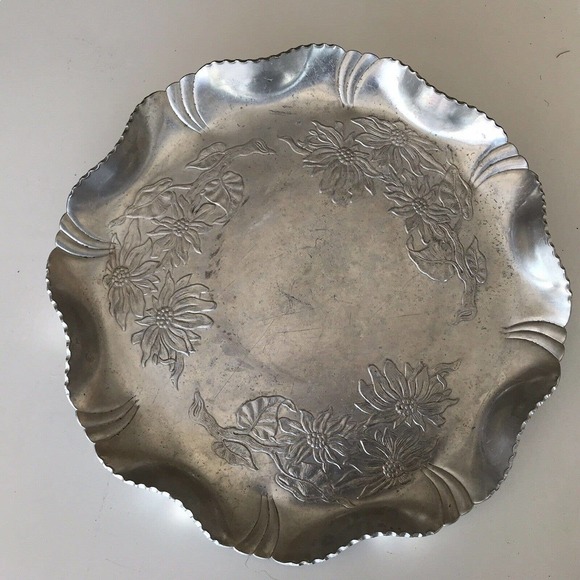 Farber Shelvin Inc Aluminum Tray Round Handwrought Flowers Pre-owned - Picture 10 of 12